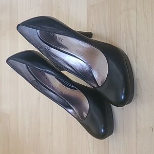 Alfani Black Leather Round Toe Stilleto High Heels Pump Size 5.5